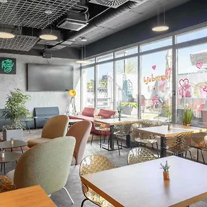  Хостел Ibis Styles The Fuzzy Log